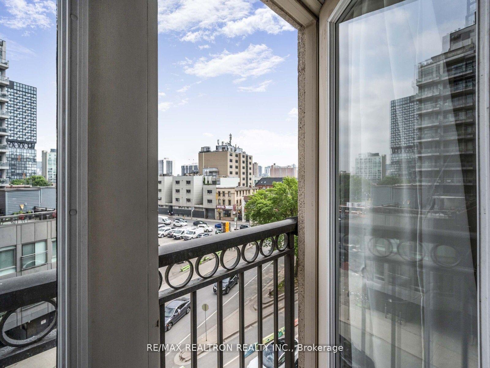 1 Bedroom Condo at 115 Richmond, Toronto For sale