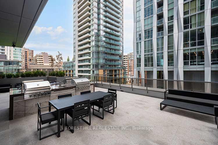 2 Bedrooms Condo at 11 Yorkville, Toronto For sale