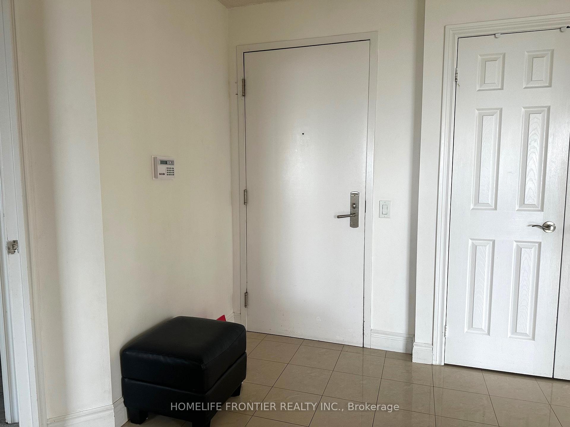 3 Bedrooms Condo at 80 Harrison Garden, Toronto For sale