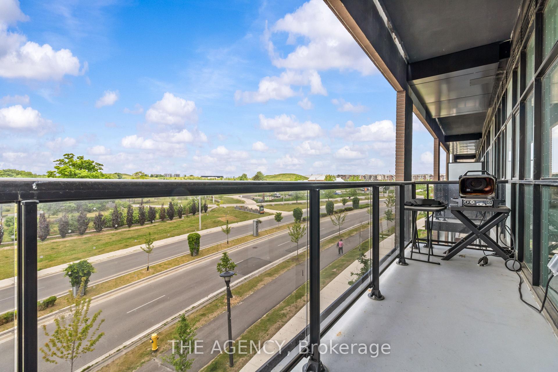 2 Bedrooms Condo at 60 George Butchart, Toronto For sale