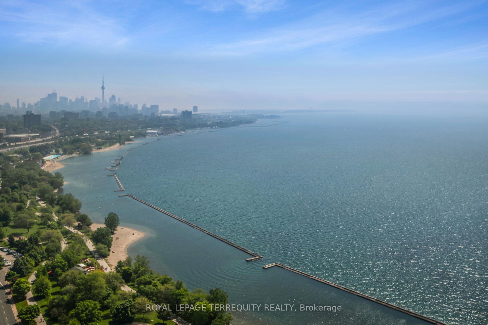 3 Bedrooms Condo at 1928 Lake Shore, Toronto For sale