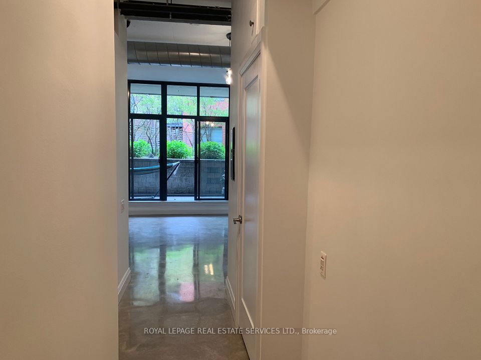 #201 - 369 Sorauren Avenue, Toronto, ON M6R 3C1