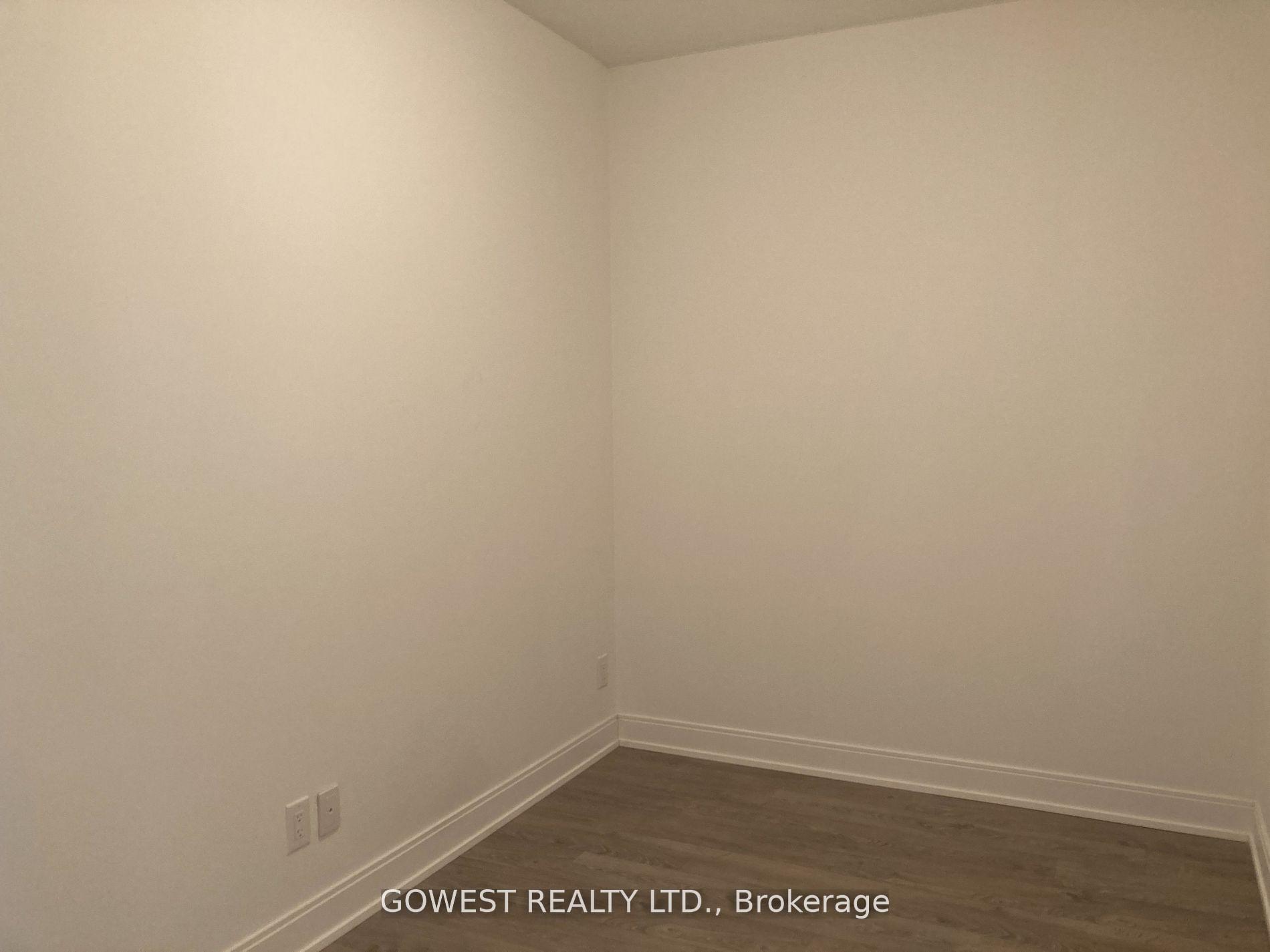 2 Bedrooms Condo at 70 Annie Craig,  Toronto For sale