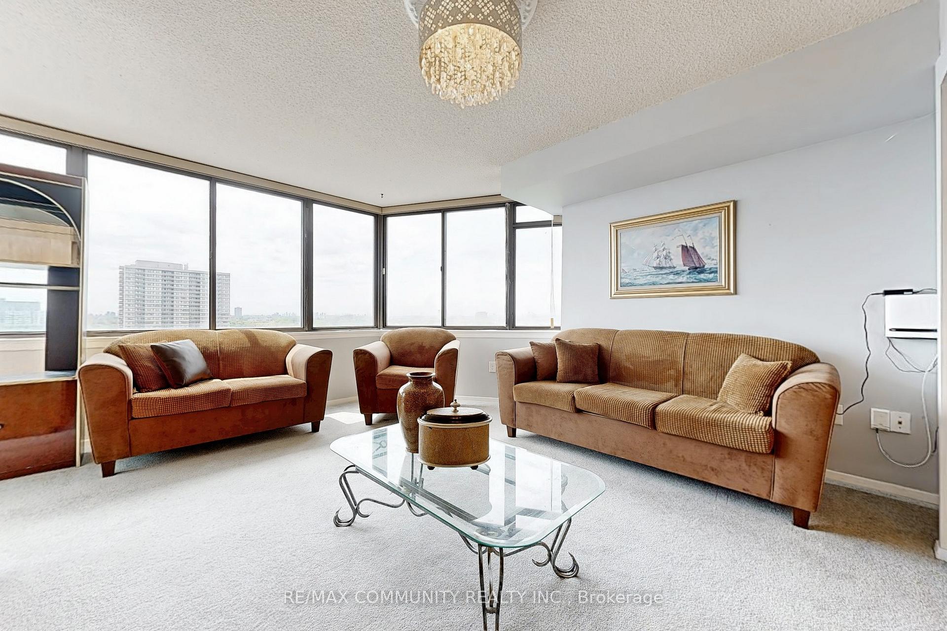 3 Bedrooms Condo at 2330 Bridletowne, Toronto For sale