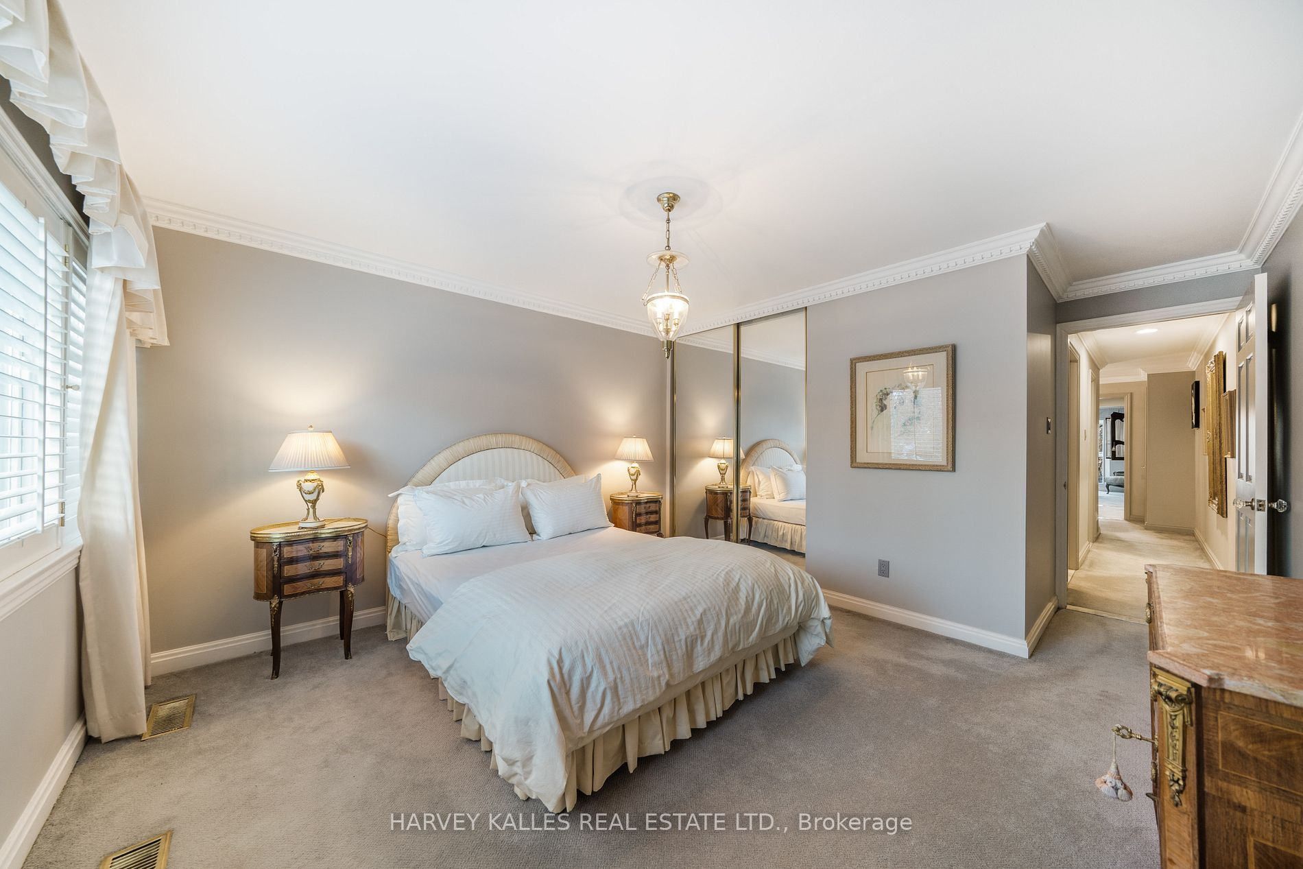 46 Clarendon Avenue