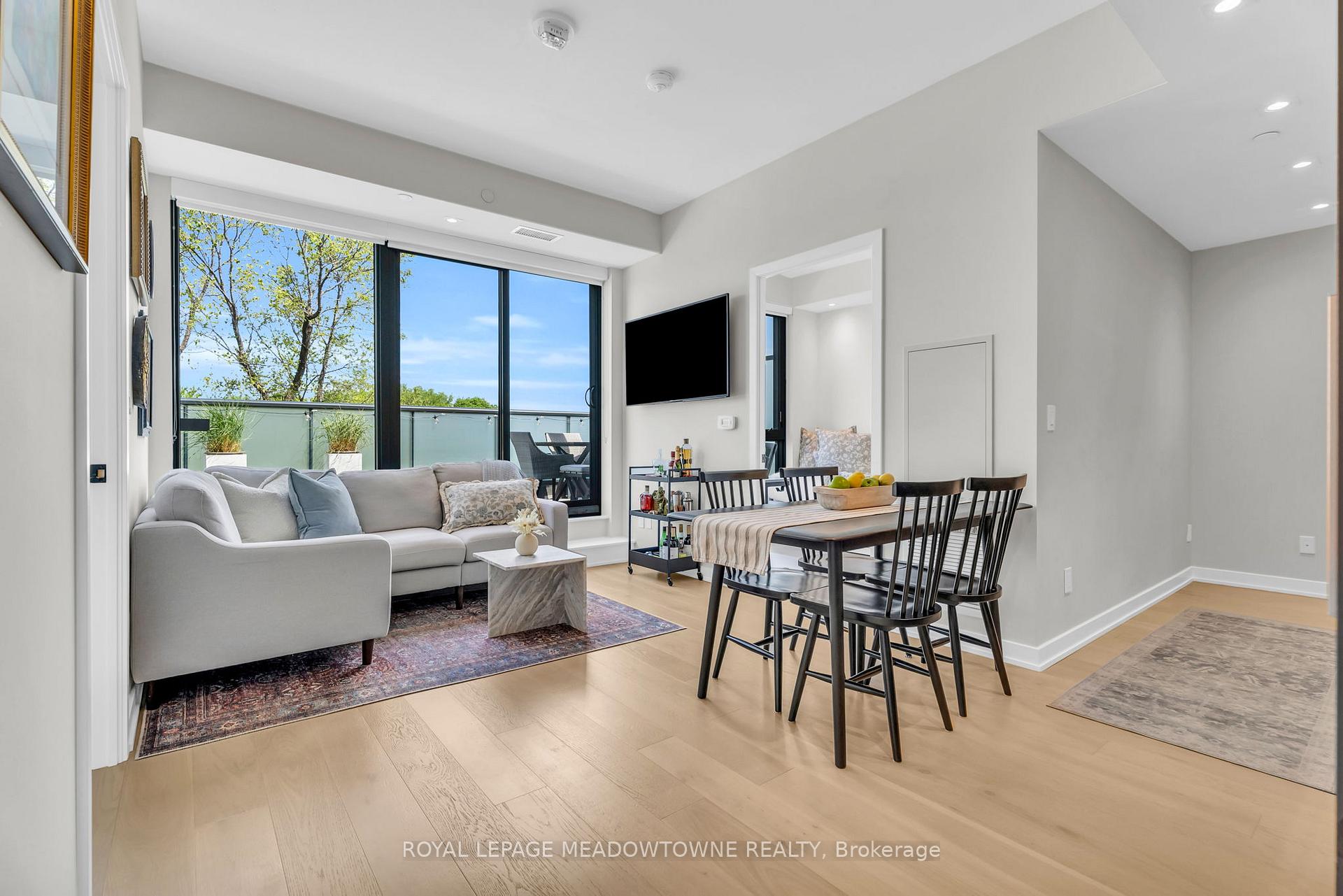 2 Bedrooms Condo at 840 St Clair, Toronto For sale