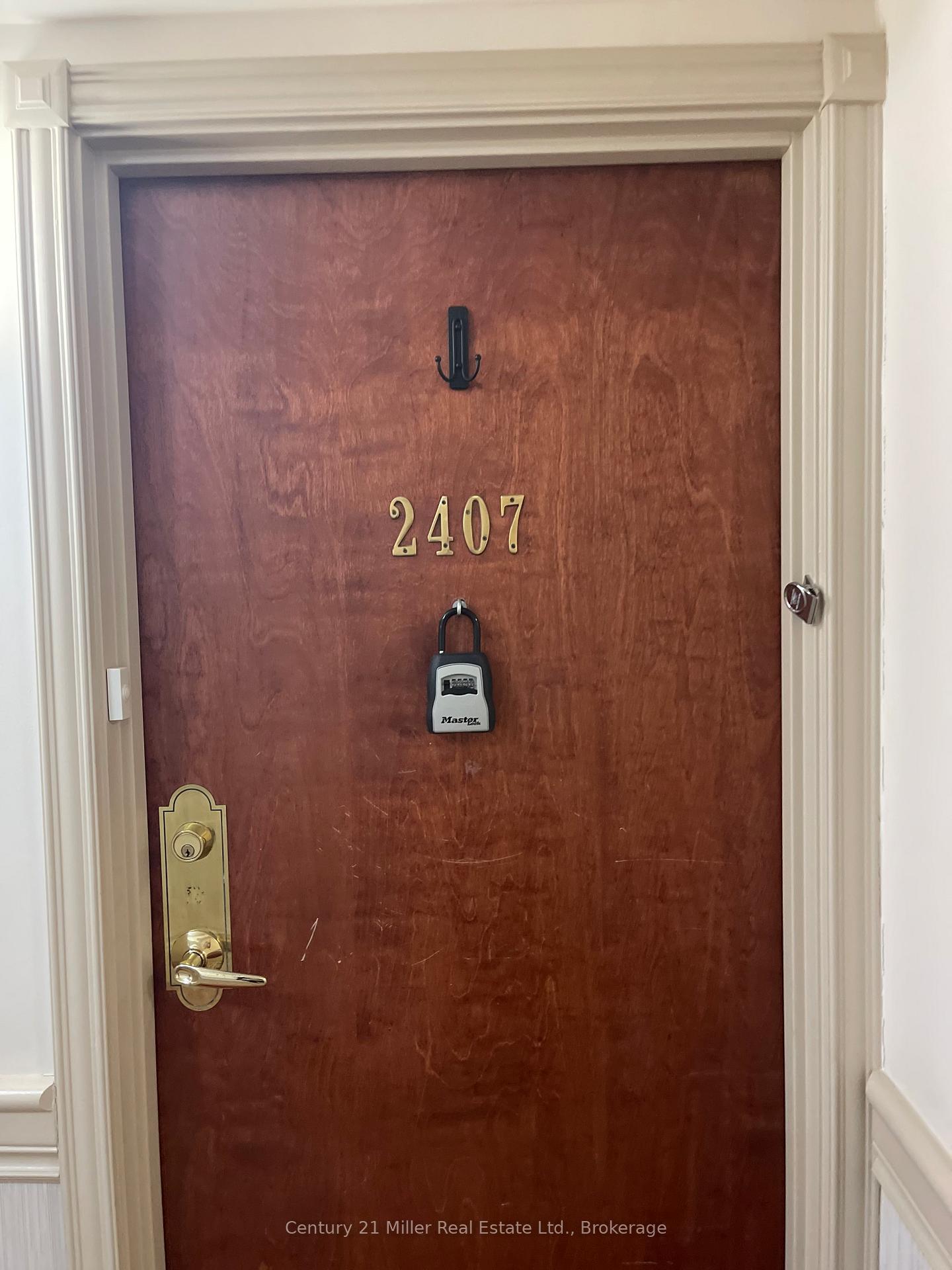 2 Bedrooms Condo at 100 Burloak,  Burlington For sale