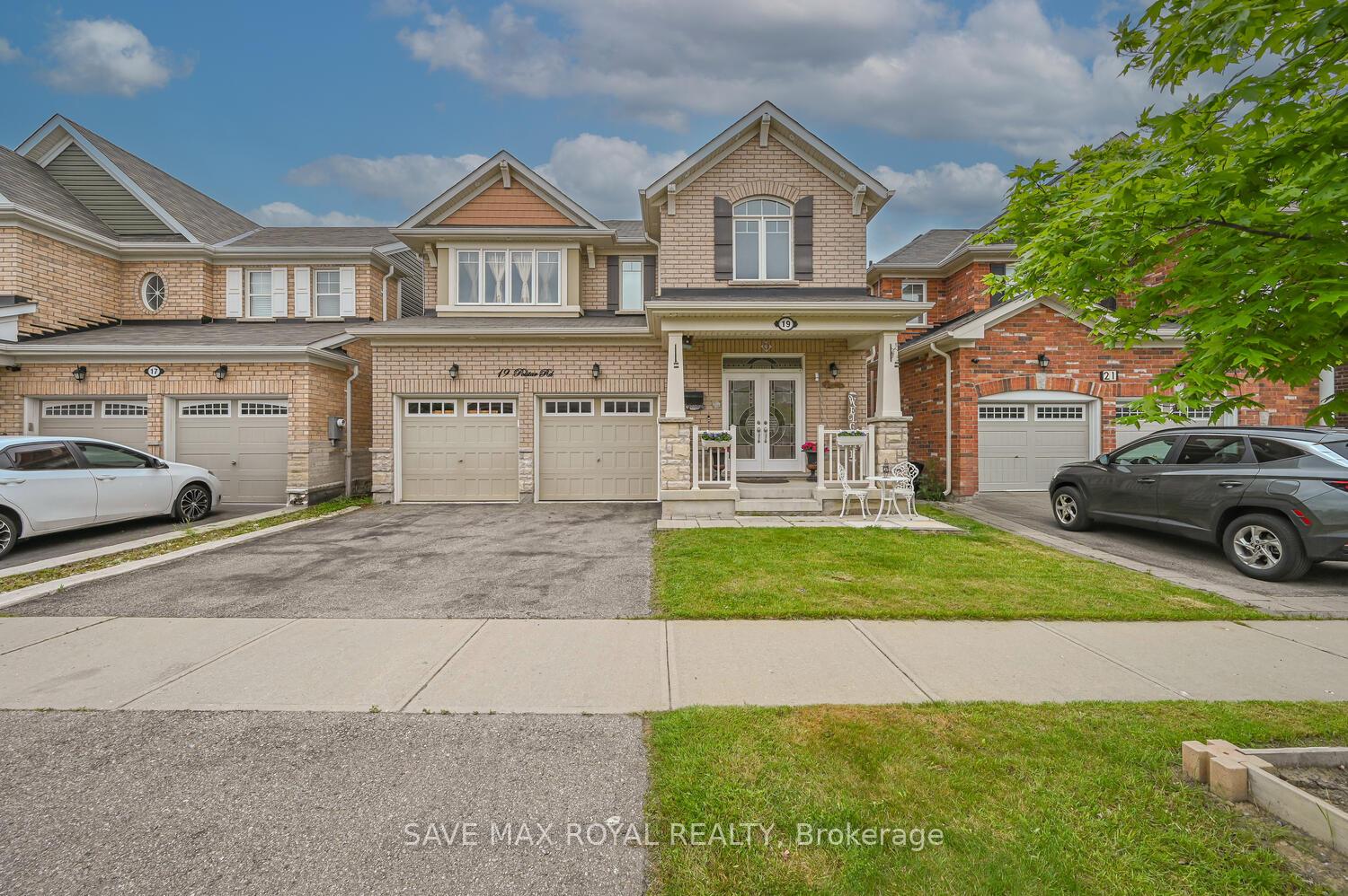 19 POLSTAR Road, Brampton, ON L7A 4H1