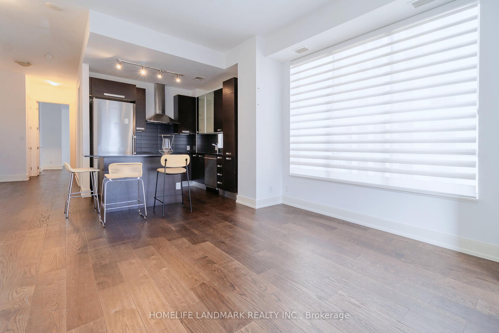 2 Bedrooms Condo at 21 Balmuto,  Toronto For sale