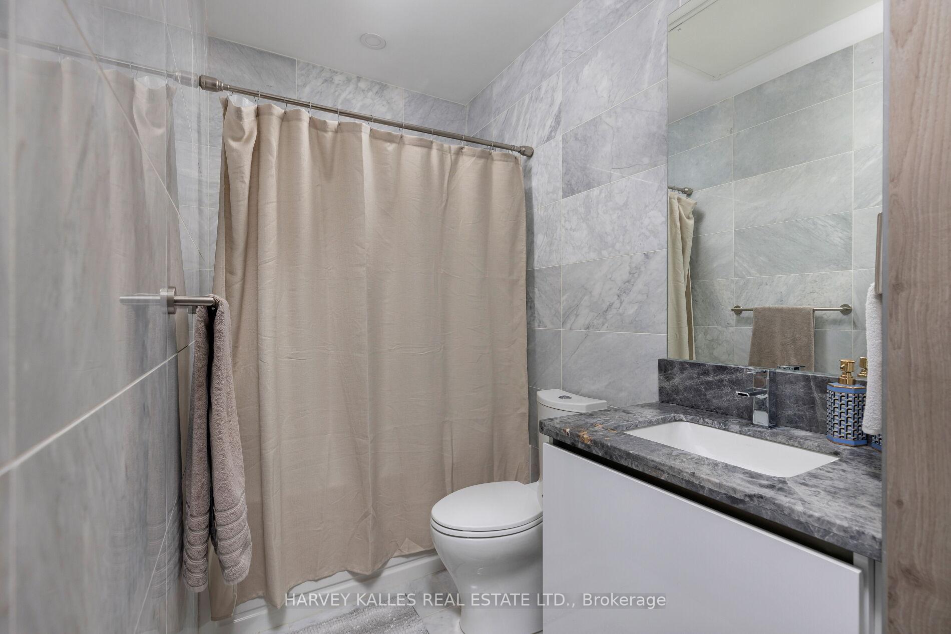 151 Avenue Road 805