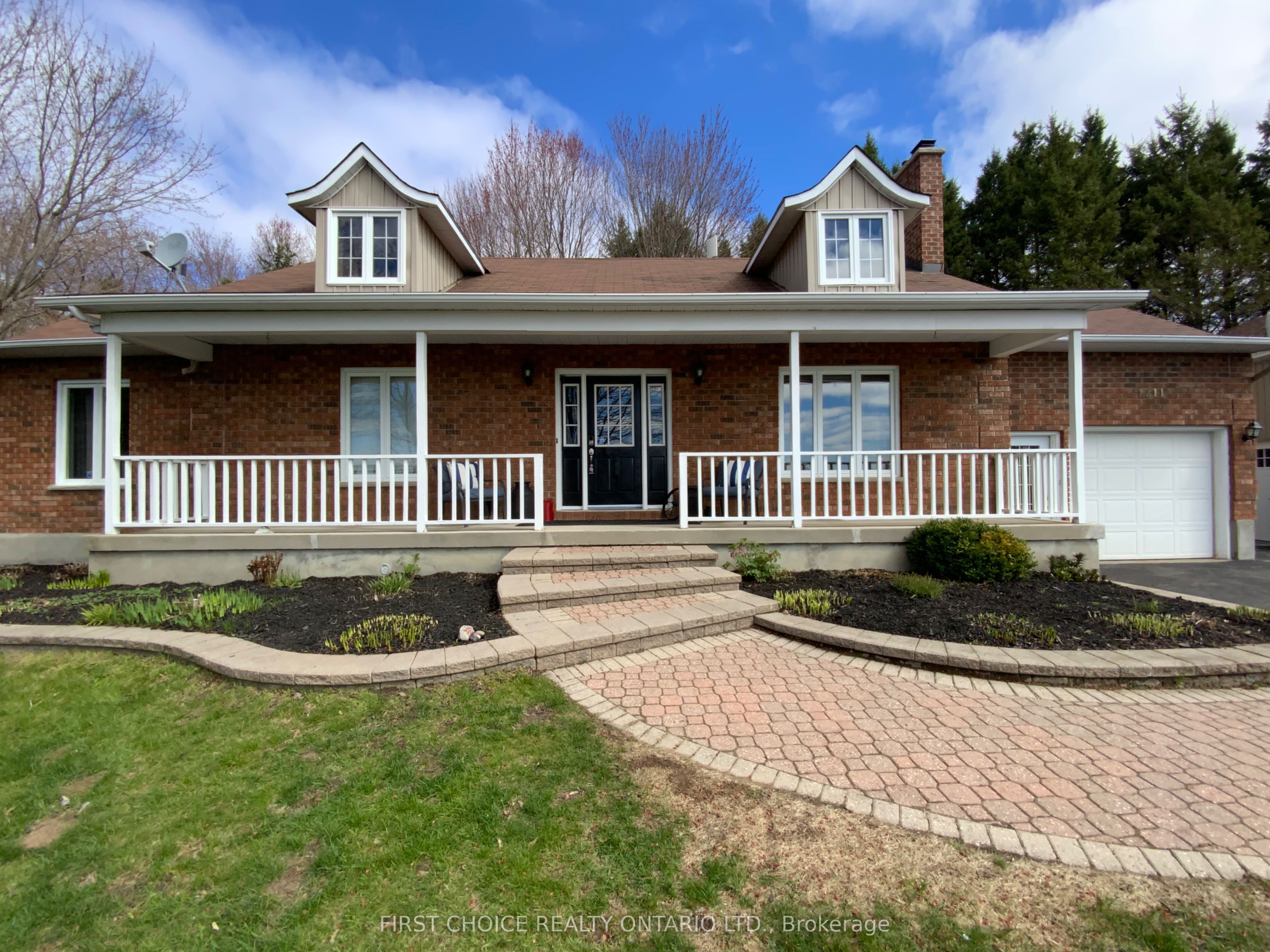 1211 Lacroix Road