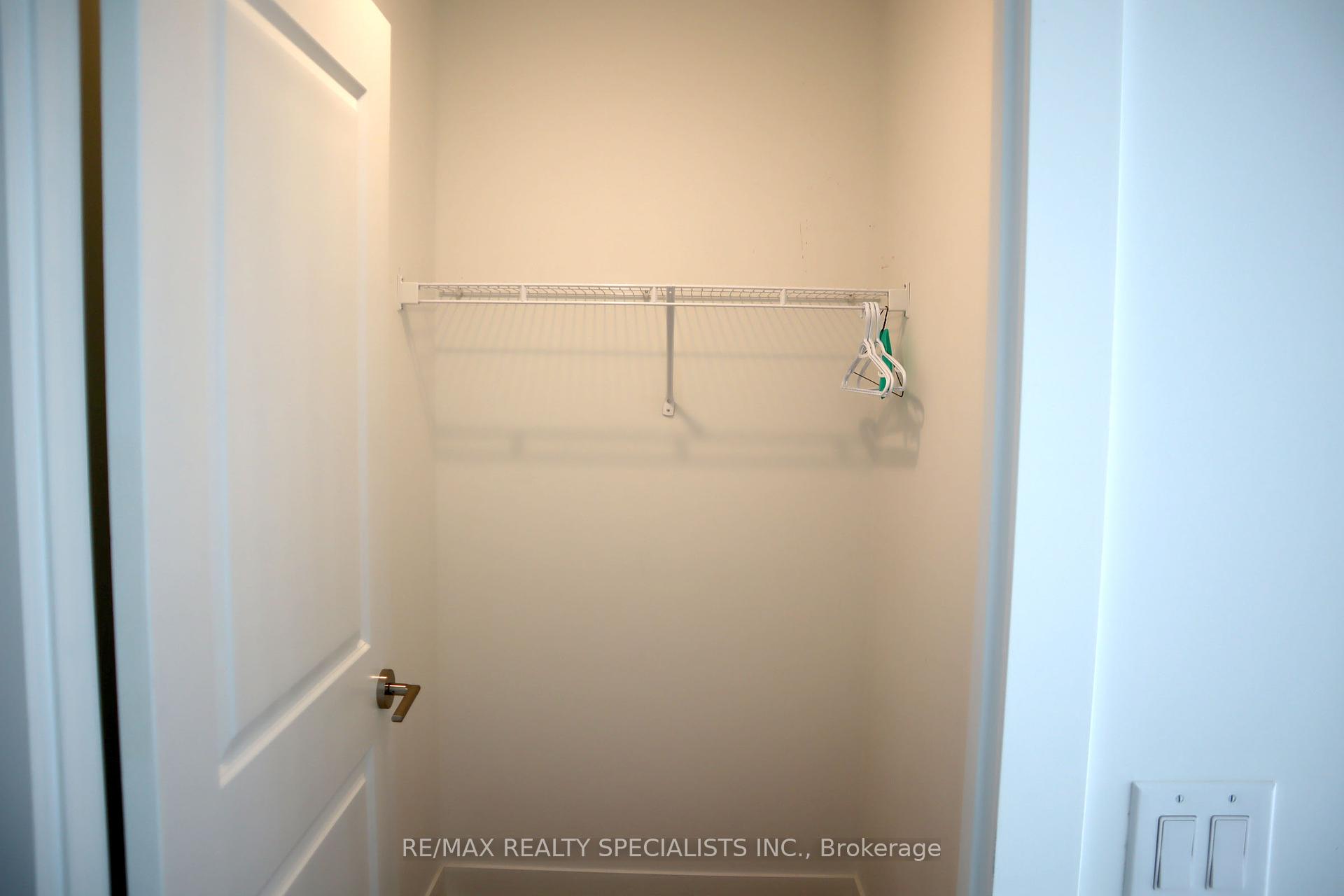 2 Bedrooms Condo at 1063 Douglas McCurdy, Mississauga For sale