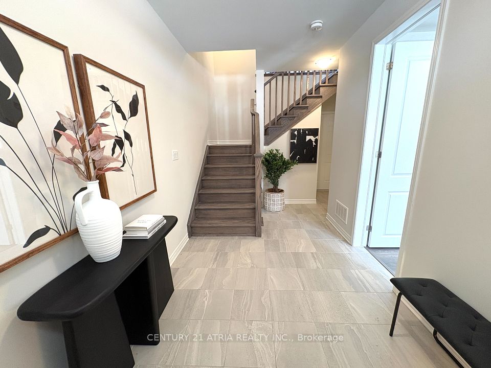 3340 Thunderbird Promenade, Pickering, ON L1X 0N1