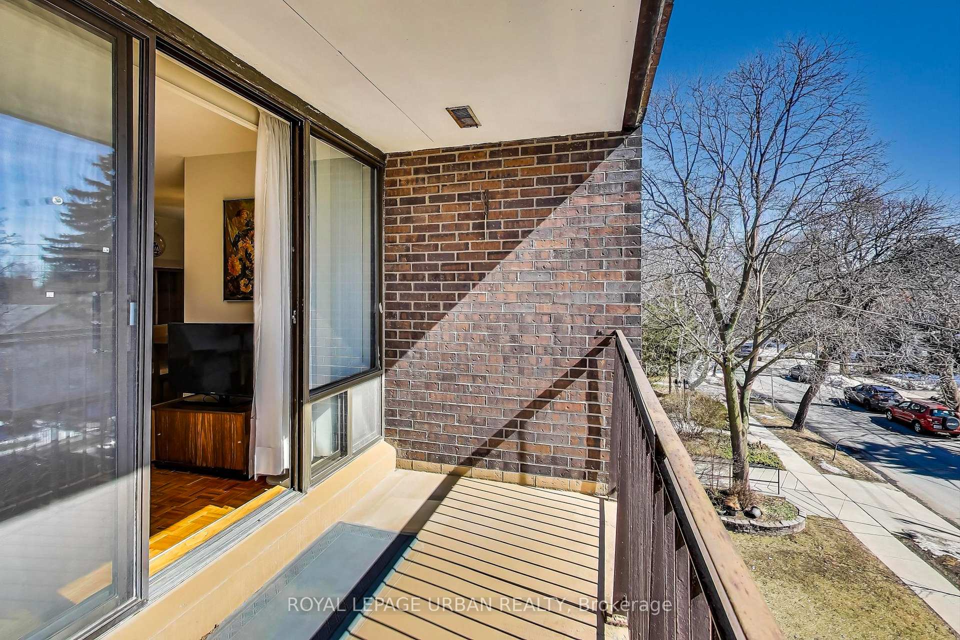 2 Bedrooms Condo at 166 Sherwood, Toronto For sale