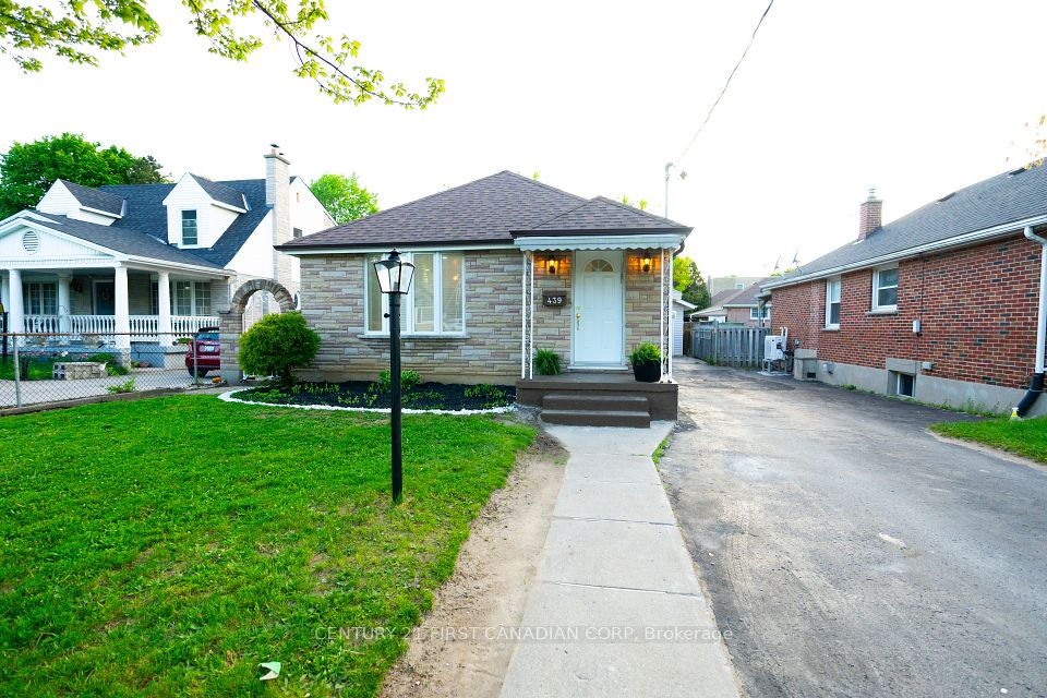 439 Hale