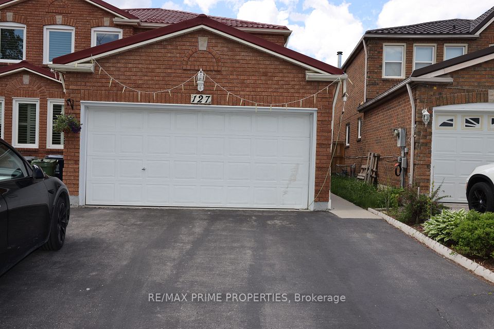 #BSMT - 127 Gennela Square, Toronto, ON M1B 5A6
