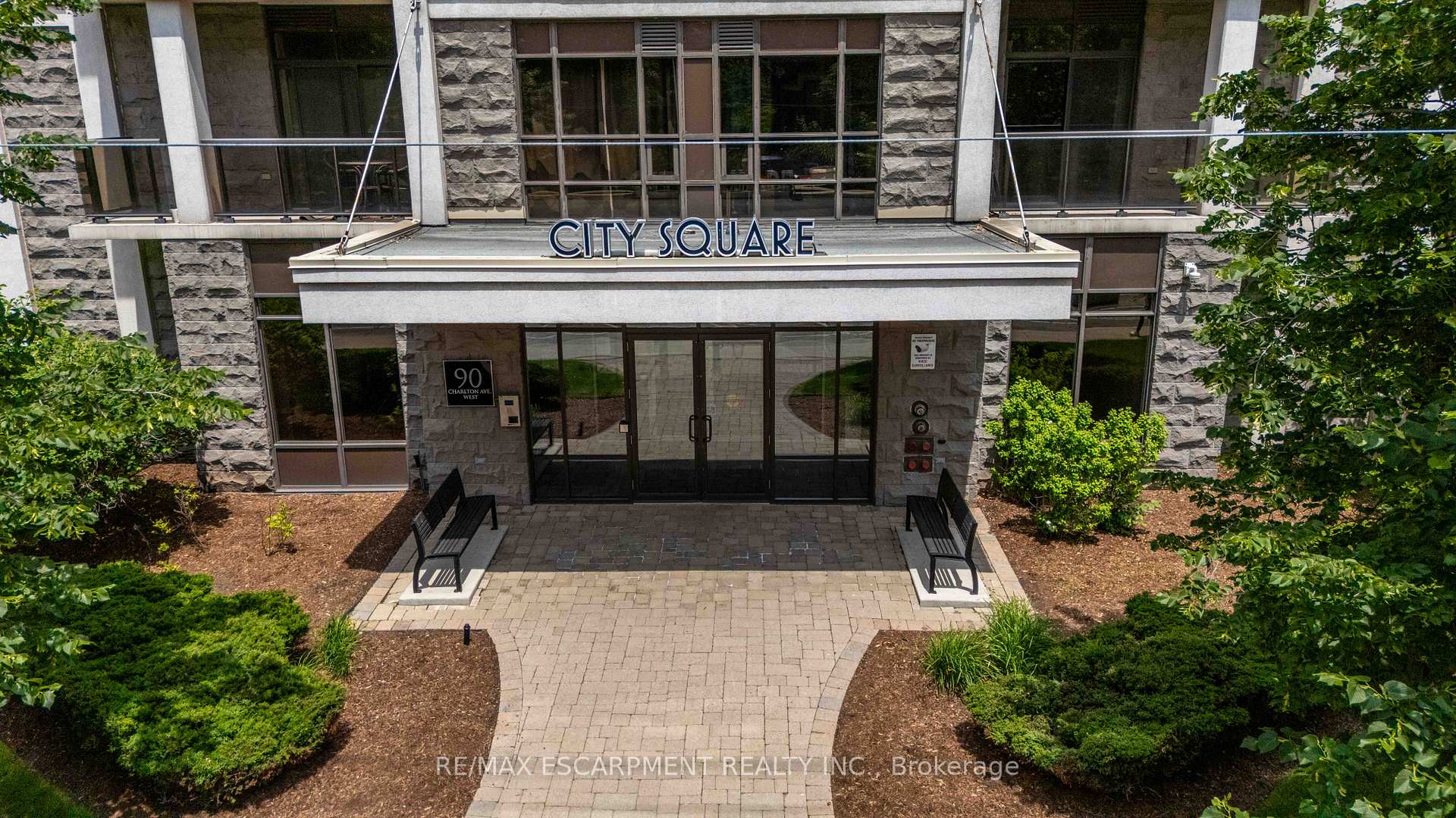 1 Bedroom Condo at 90 CHARLTON, Hamilton For sale