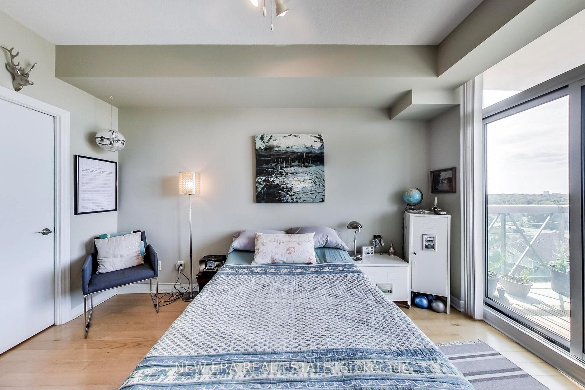 3 Bedrooms Condo at 1359 Rathburn, Mississauga For sale