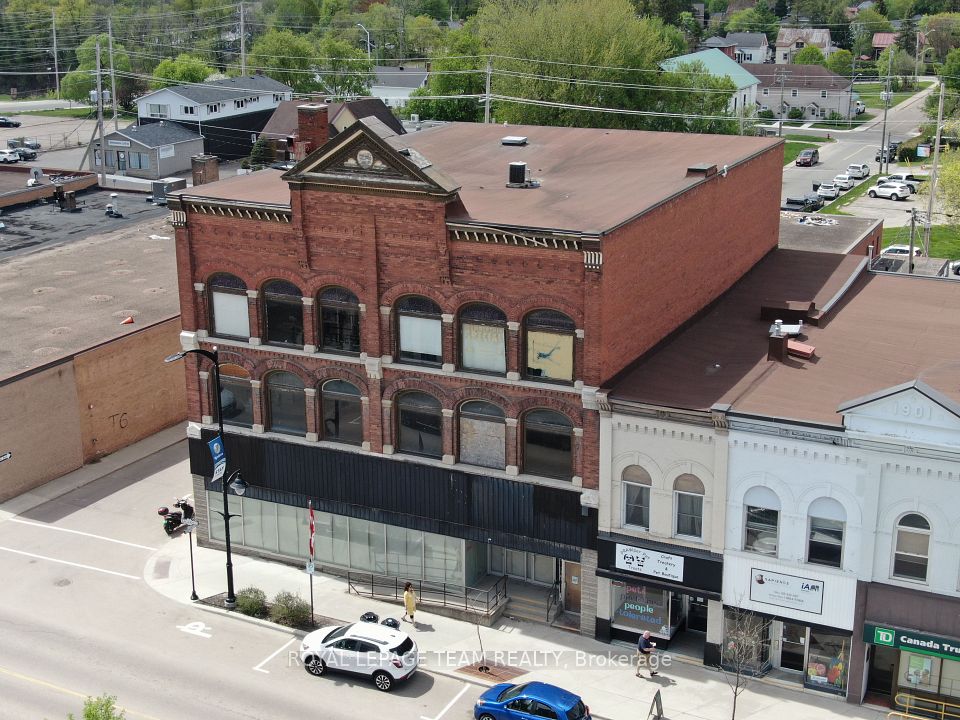 278 Raglan Street, Renfrew, ON K7V 1R4