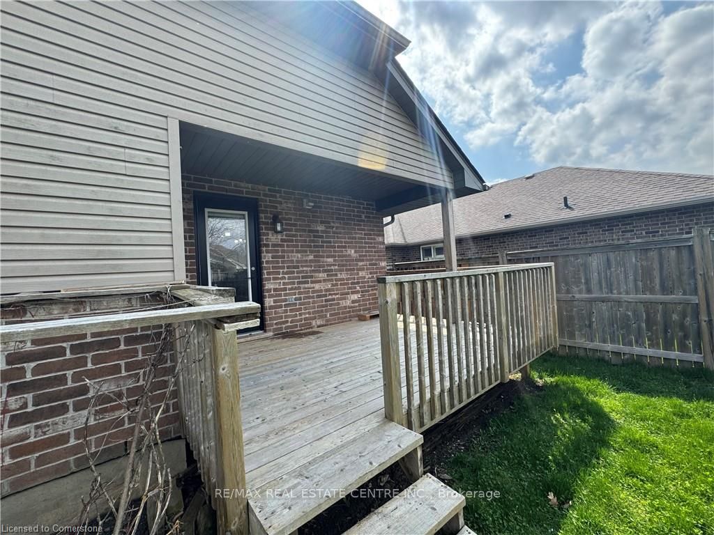 3 Lawrence Avenue, St. Thomas, ON N5R 0B5