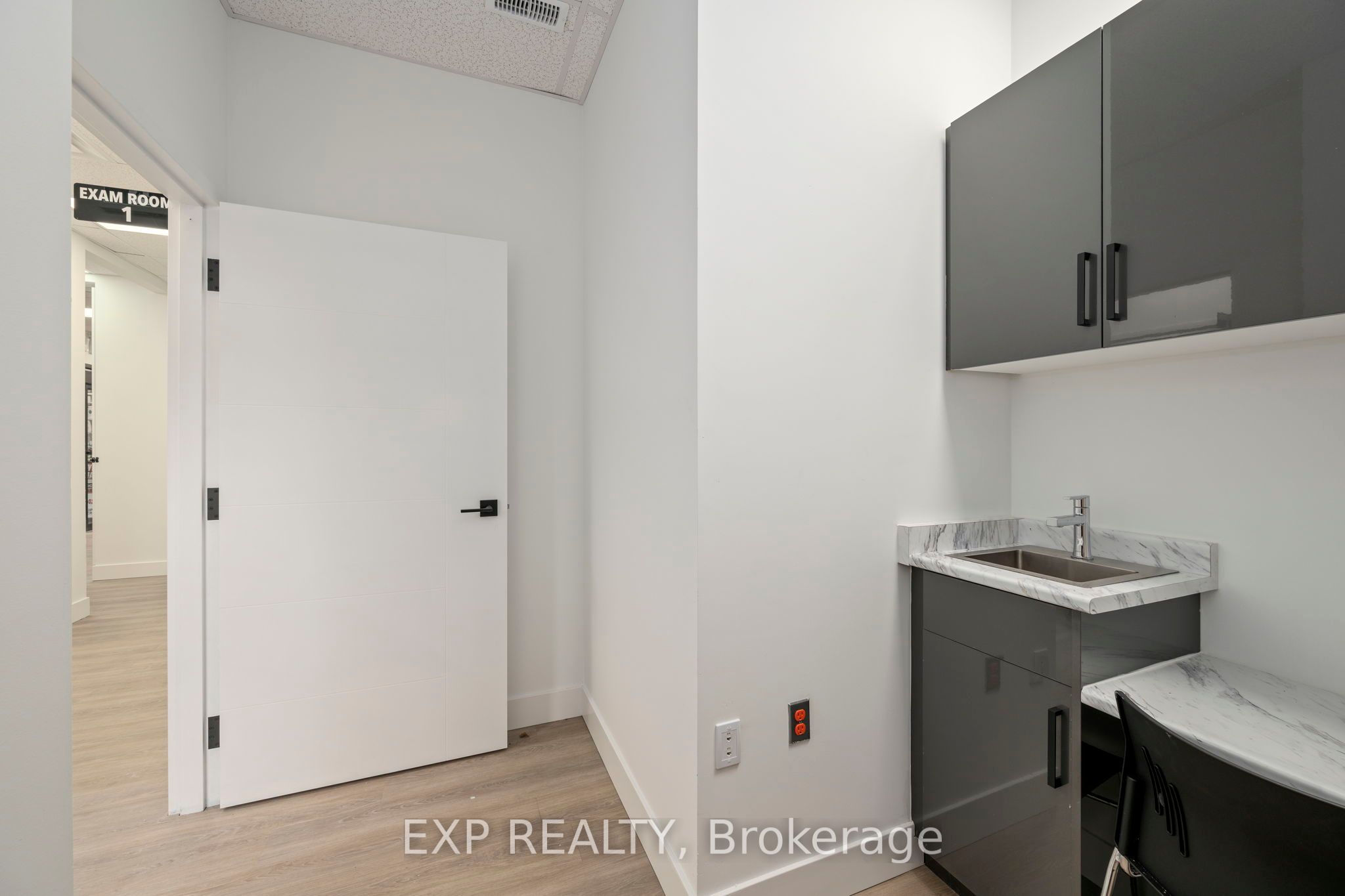 101 CHERRYHILL Boulevard, #114
