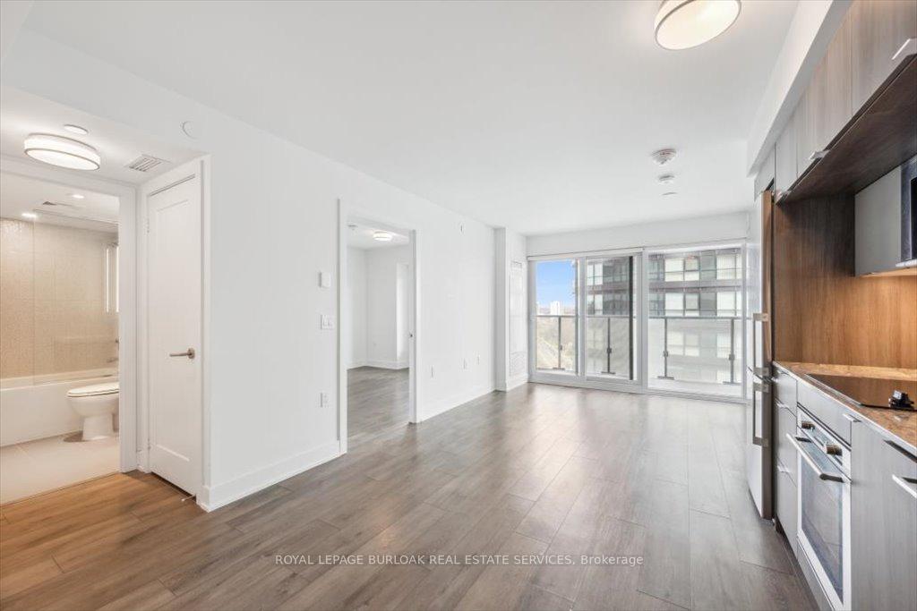 1 Bedroom Condo at 575 Bloor,  Toronto For sale