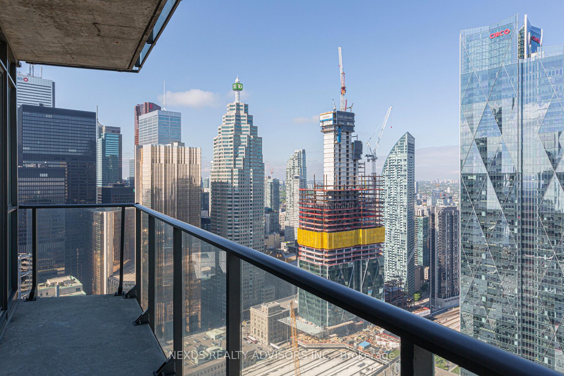 2 Bedrooms Condo at 65 Bremner, Toronto For sale