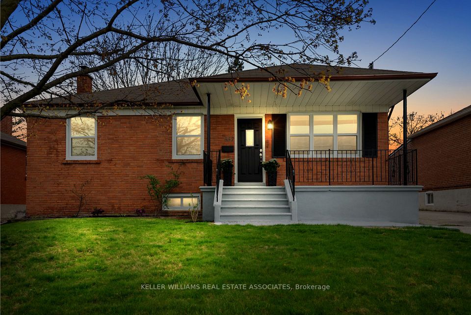 557 Exbury