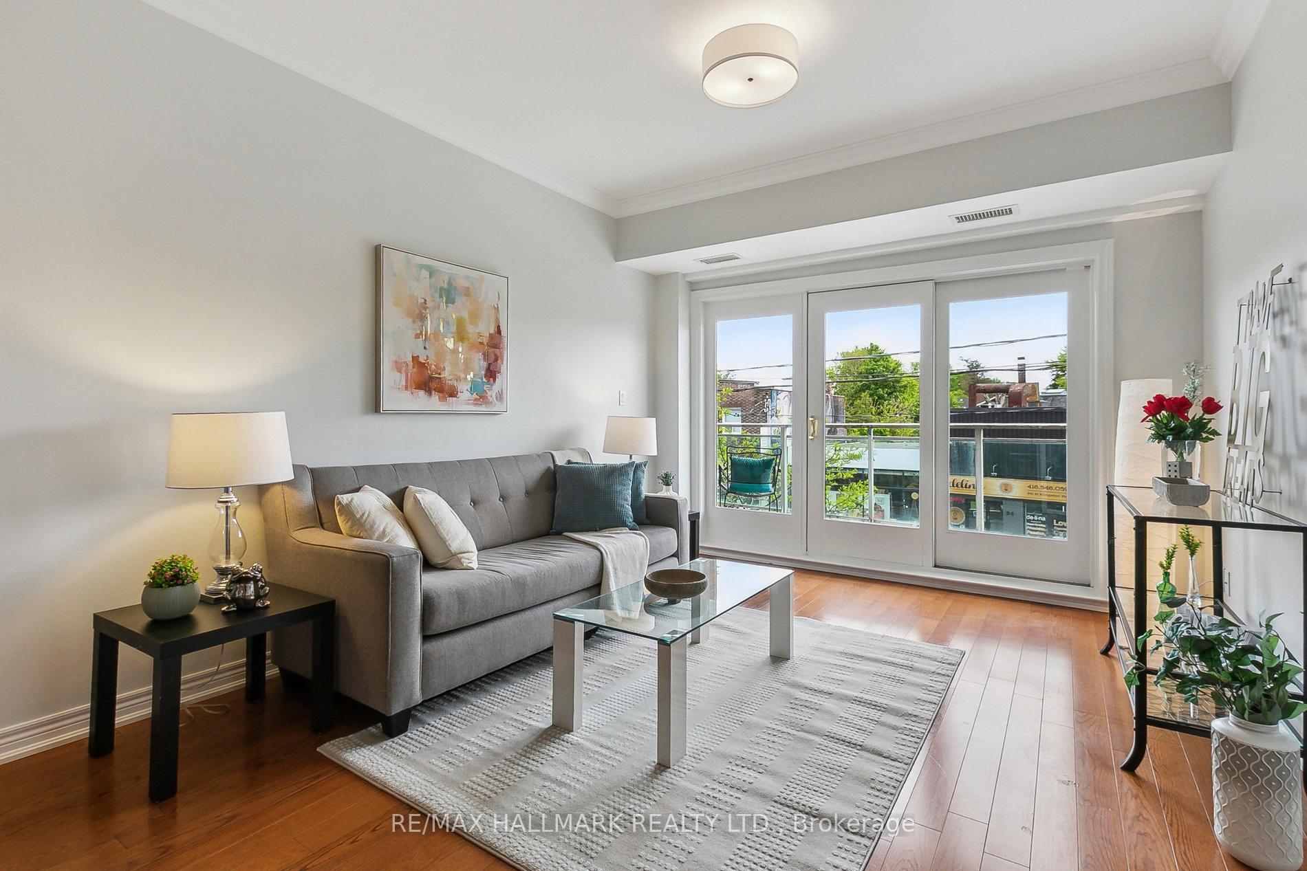 2 Bedrooms Condo at 1 Lawlor, Toronto For sale