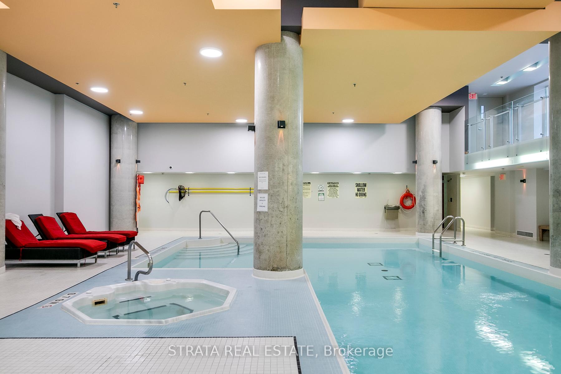 1 Bedroom Condo at 111 Elizabeth, Toronto For sale
