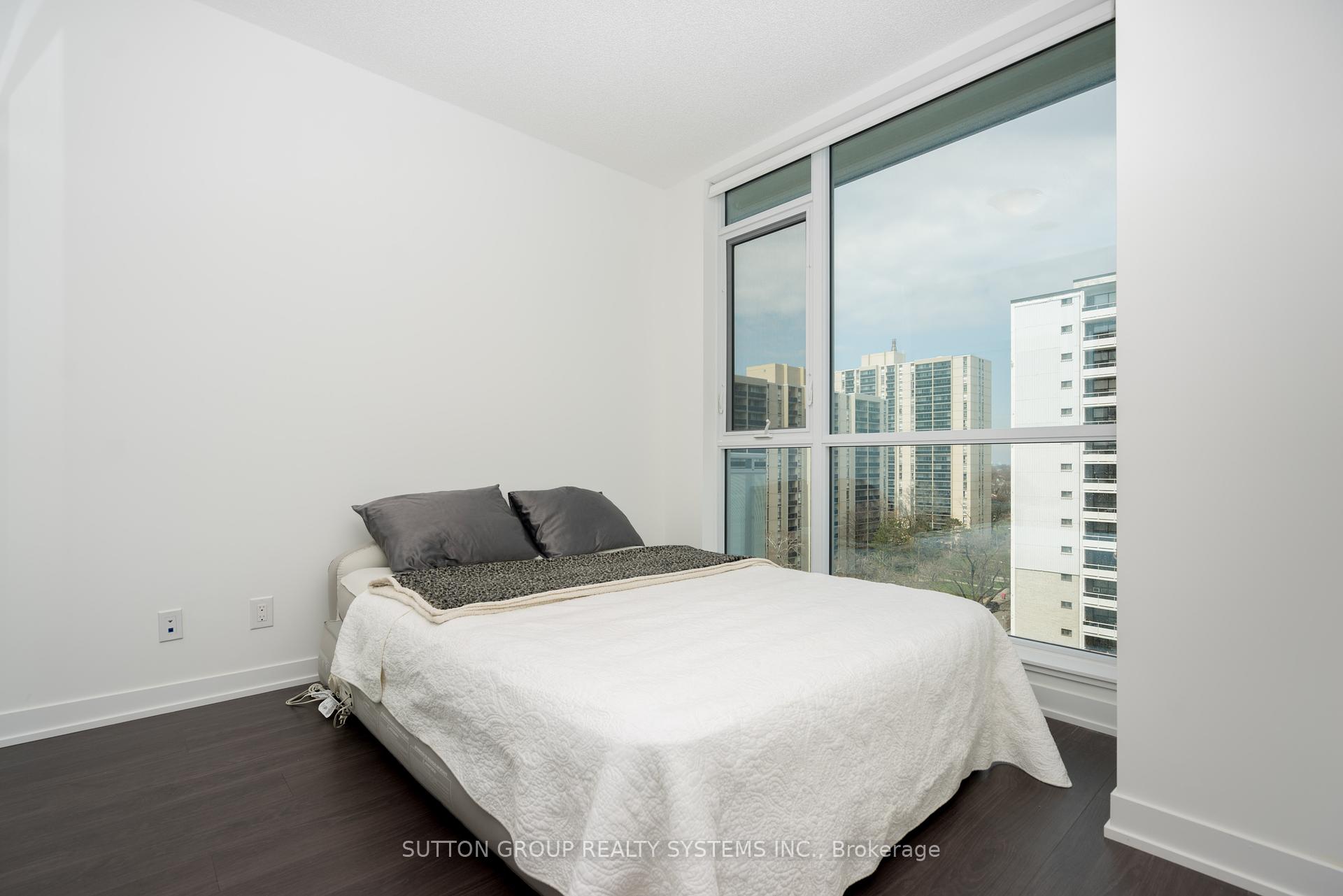 2 Bedrooms Condo at 1830 Bloor, Toronto For sale