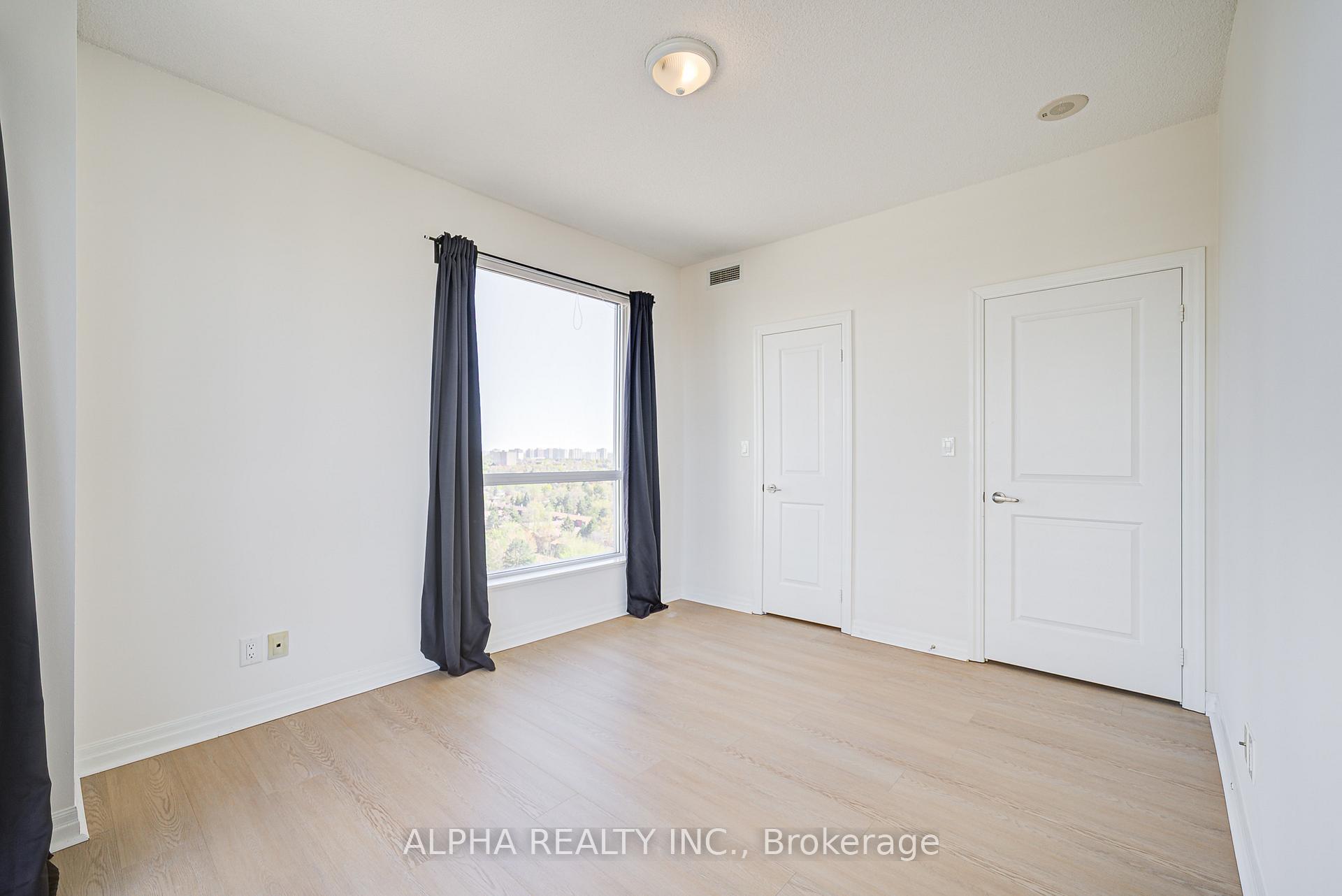 1 Bedroom Condo at 30 Herons Hill, Toronto For sale