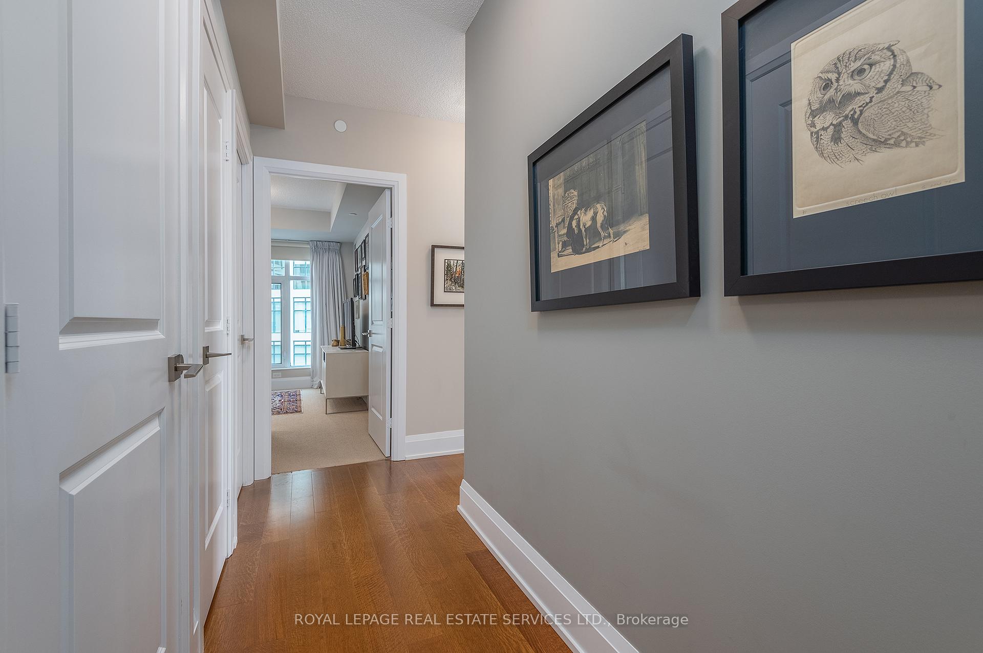 2 Bedrooms Condo at 1 Old Mill,  Toronto For sale