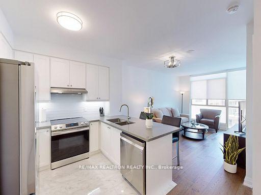 2 Bedrooms Condo at 225 Webb, Mississauga For sale