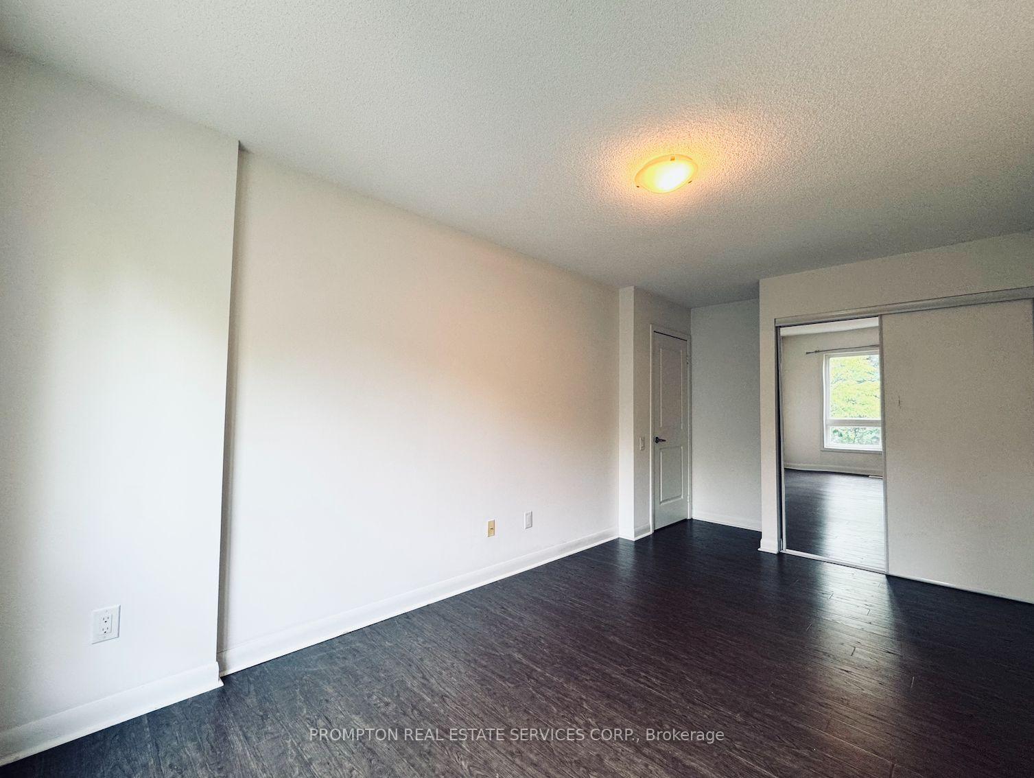 3 Bedrooms Condo at 19 Anndale, Toronto For sale