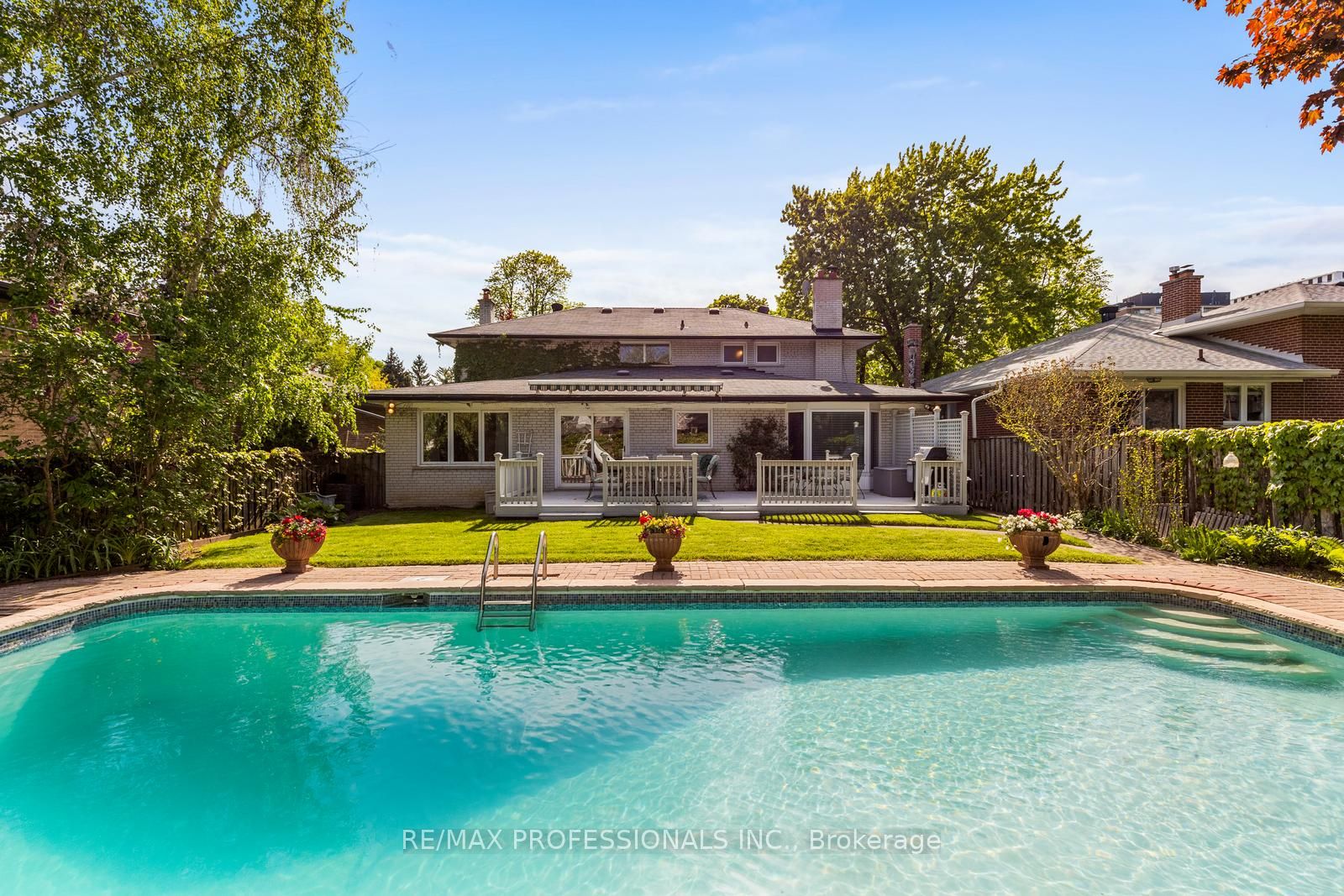 15 Warrender Avenue