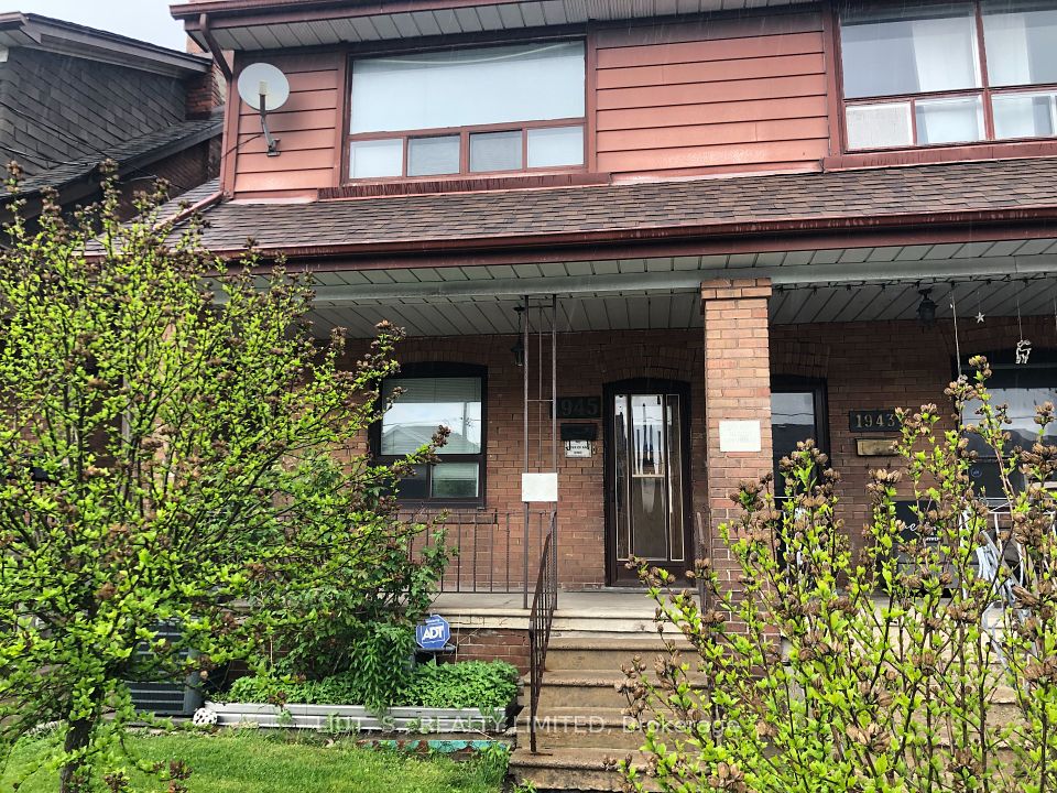 1945 Dufferin