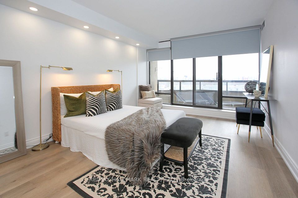 Primary W 2 Dbl Closets, 4Pc Ensuite,& W/O Balcony