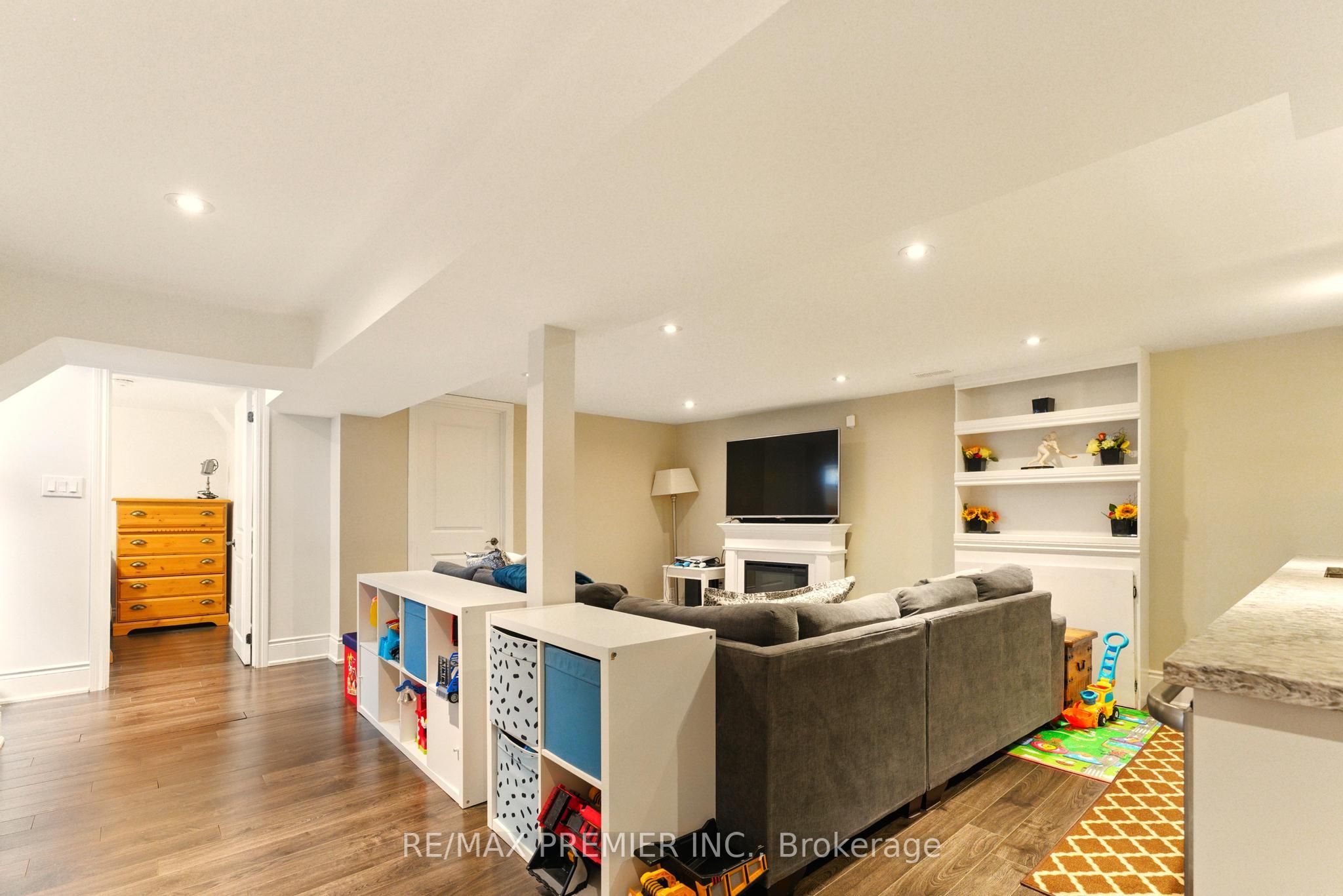 69 Stewart Smith Drive