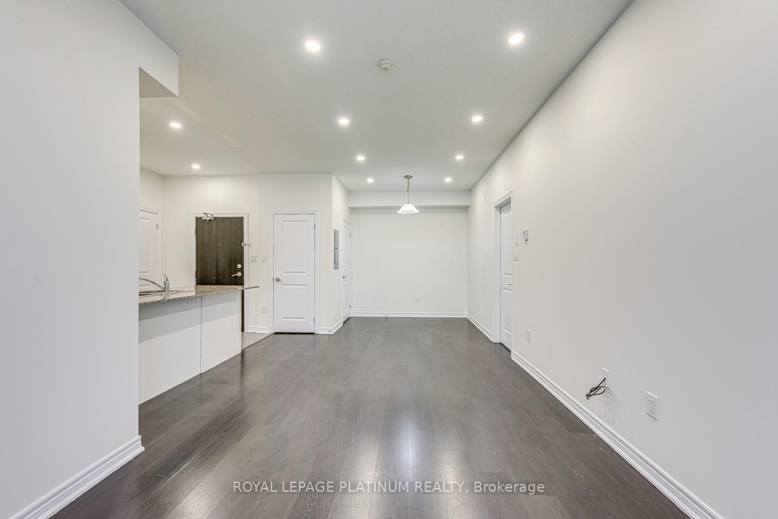 2 Bedrooms Condo at 2339 Sawgrass, Oakville For sale