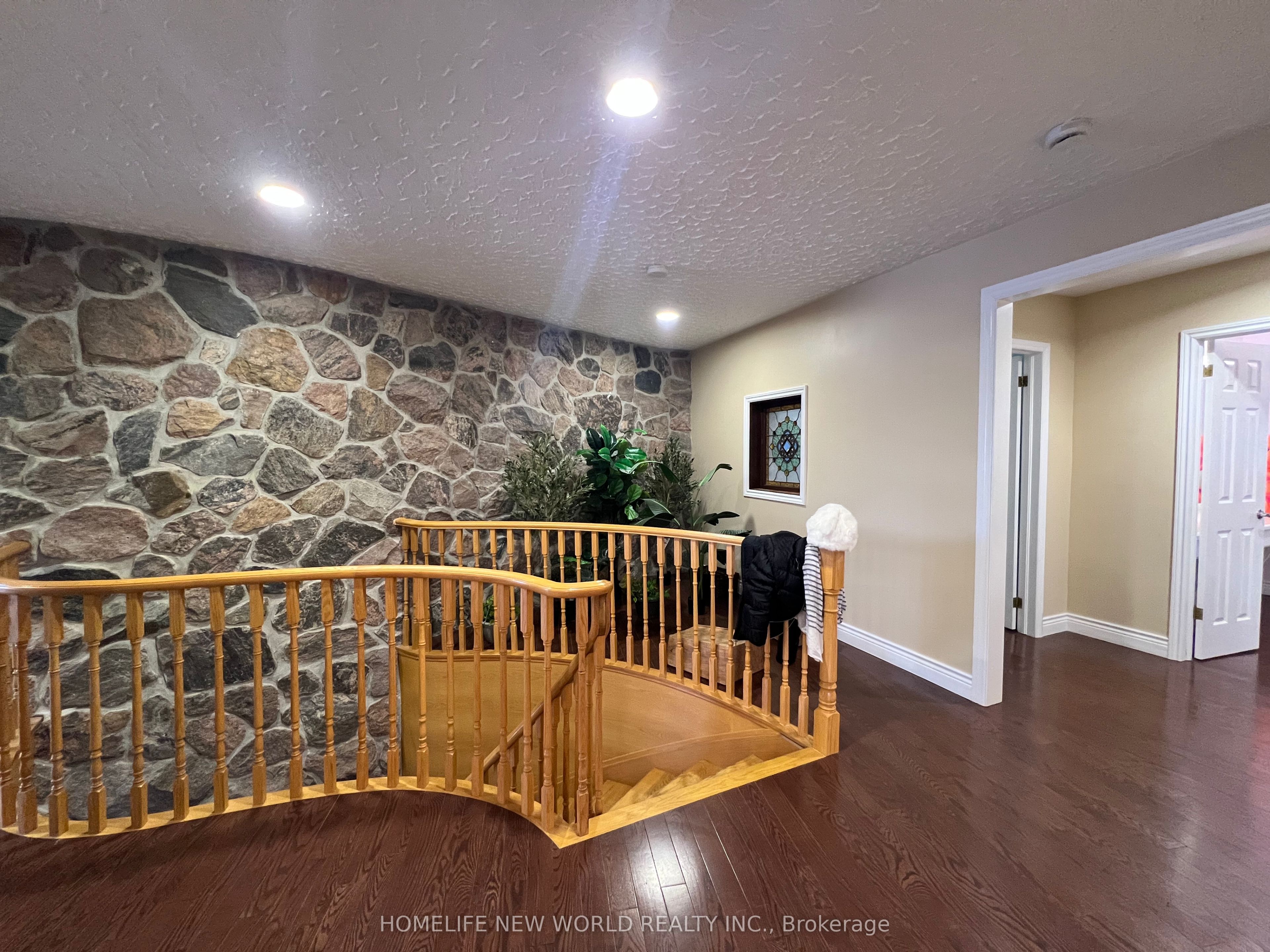 3134 Bloomington Road