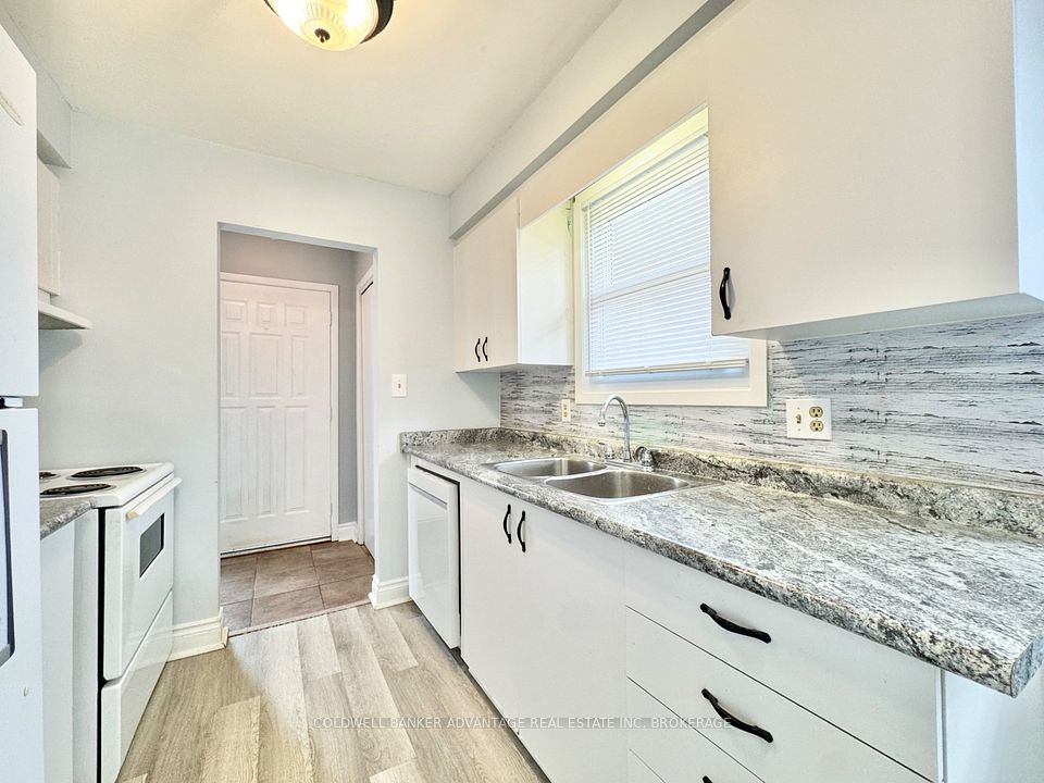 37 Mayfair Drive, Welland, ON L3C 7A2