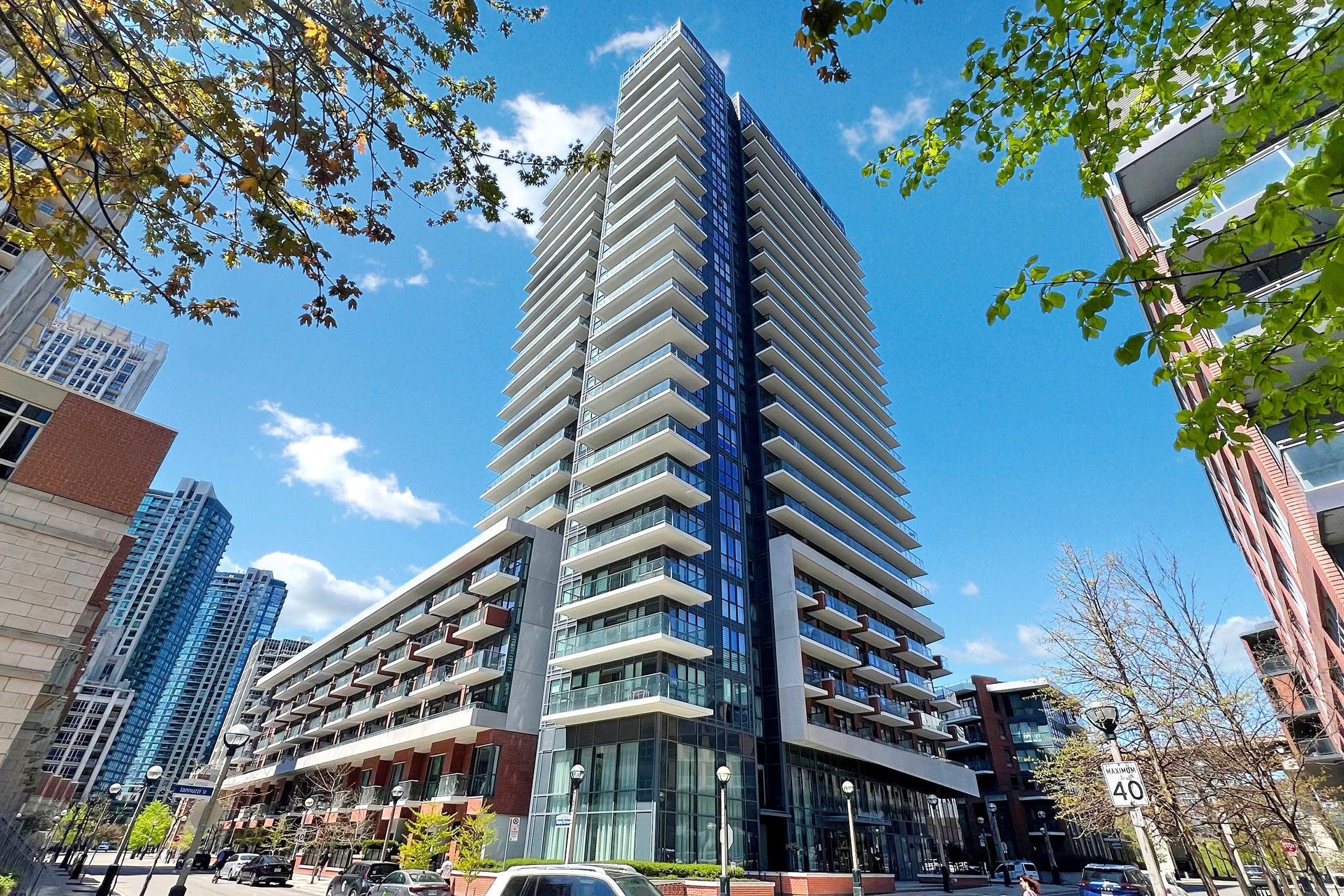 38 Iannuzzi Street 721