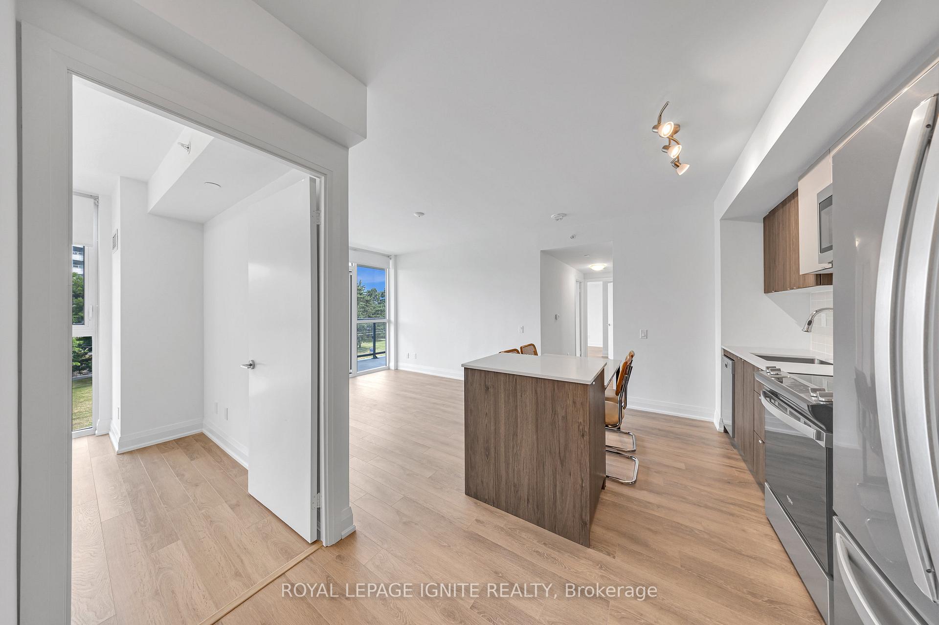 3 Bedrooms Condo at 1461 Lawrence, Toronto For sale