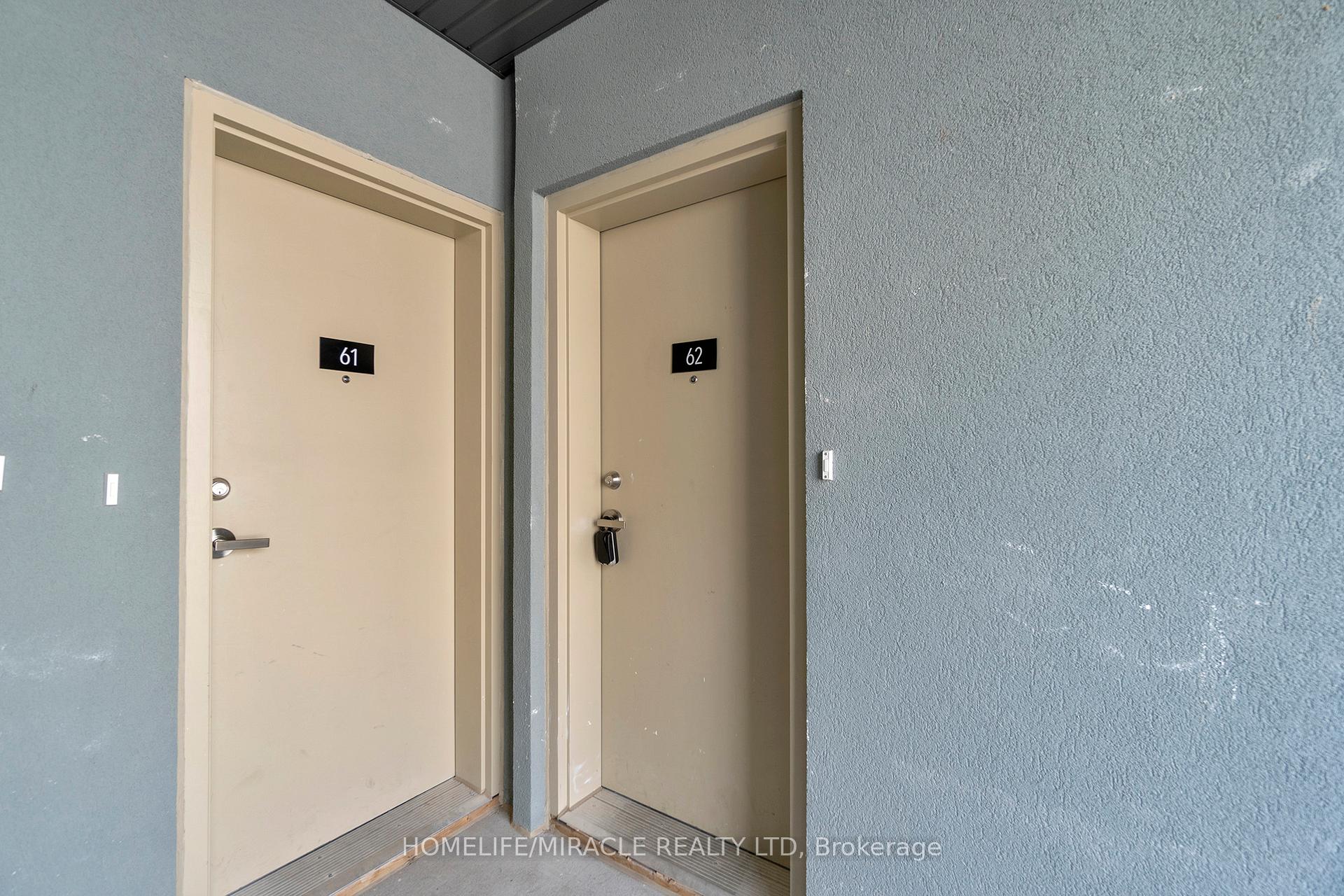 2 Bedrooms Condo at 5 William Jackson, Toronto For sale