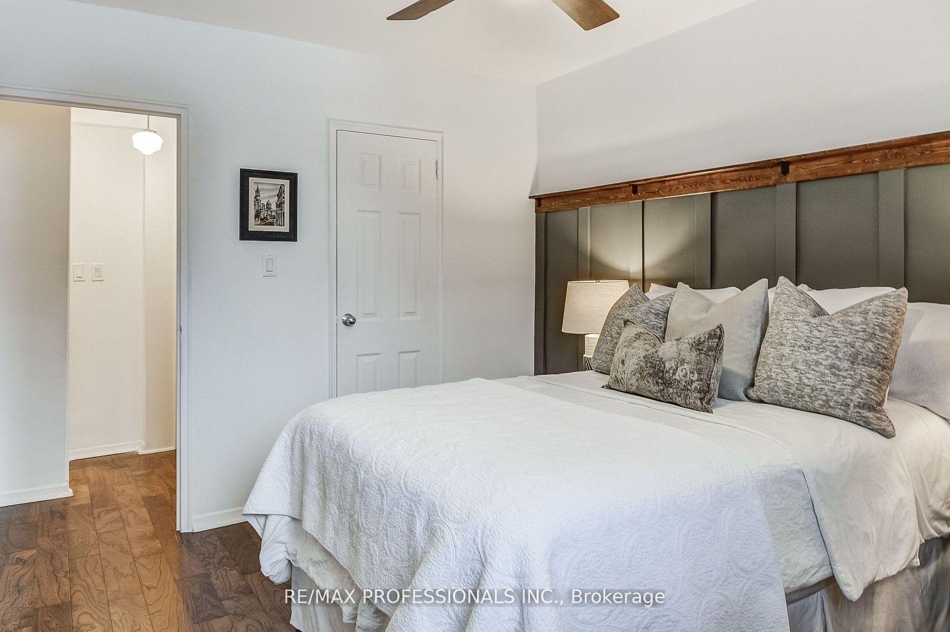 2 Bedrooms Co-op at 100 Coe Hill, Toronto For sale