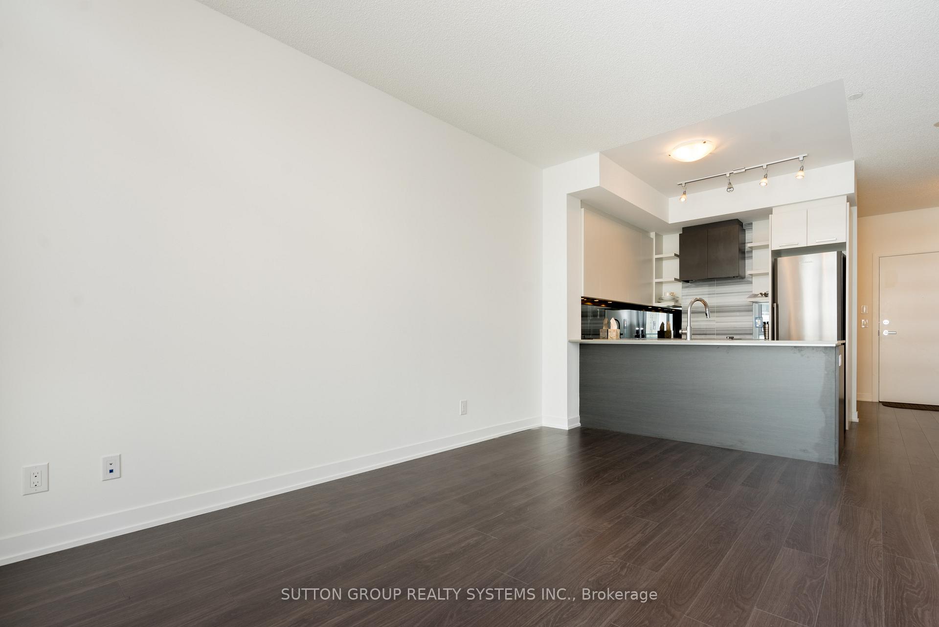 2 Bedrooms Condo at 1830 Bloor, Toronto For sale