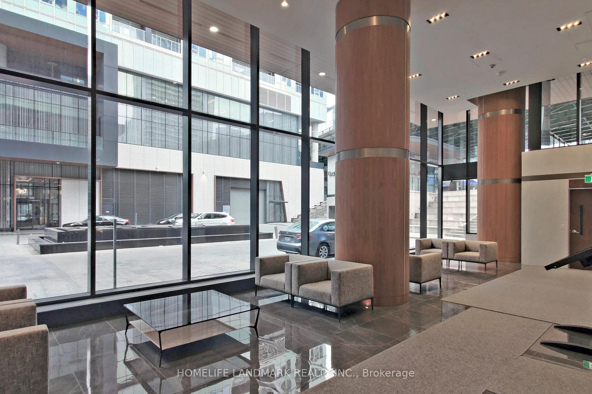 2 Bedrooms Condo at 17 Bathurst, Toronto For sale