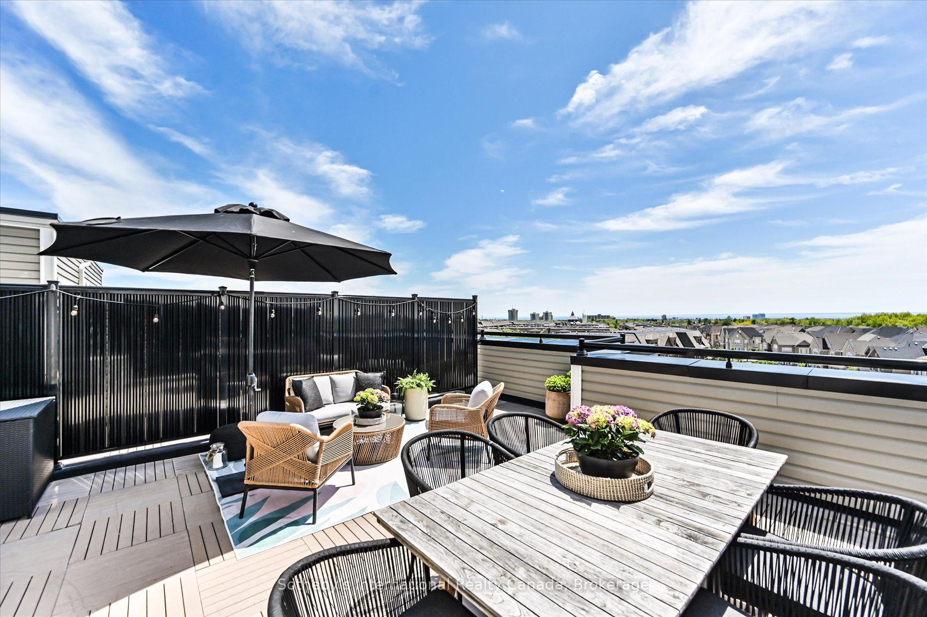 2 Bedrooms Condo at 2199 Lillykin, Oakville For sale