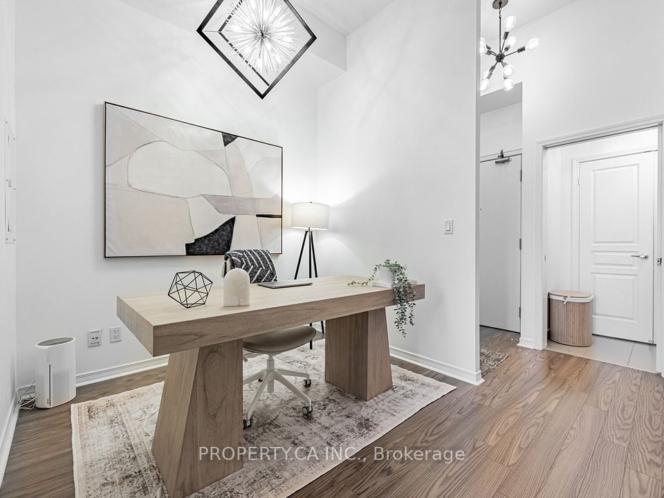 #202 - 352 Front Street, Toronto, ON M5V 0K3